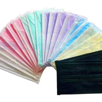 Durata di conservazione 2 anni EN14683 Forniture ospedaliere Maschera da viso monouso 3 pliatore respirante con anello per orecchie