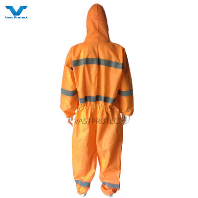 CE Tipo 5 6 certificato USA PPE monouso SMS 56GSM Camicia arancione con nastro riflettente