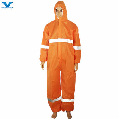 Abbigliamento monouso con strisce riflettenti in materiale microporo/SMS/non tessuto/PP