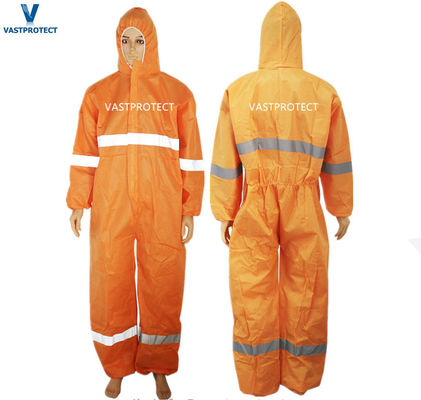 Accessori per etichette Non tessuti SMS Microporous Coveralls monouso con strisce riflettenti