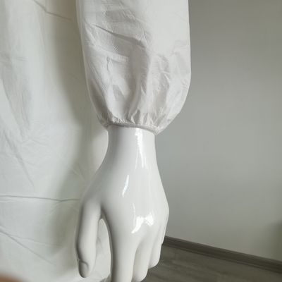 Costumi di sicurezza monouso bianchi microporoi 56GSM Tyvek 500 PPE per il mercato del Cile